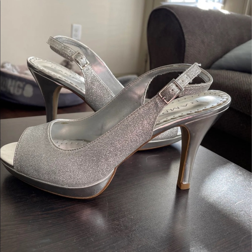 Silver Sparkly Peep Toe Heels (7)